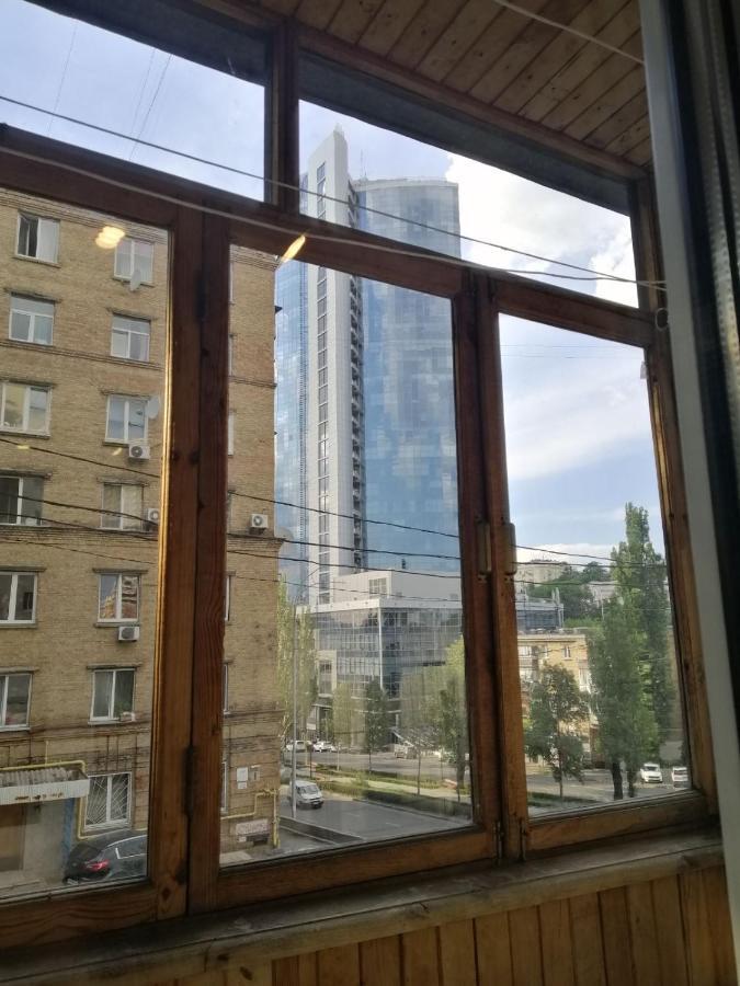 Бульвар Леси Украинки 10 كييف المظهر الخارجي الصورة