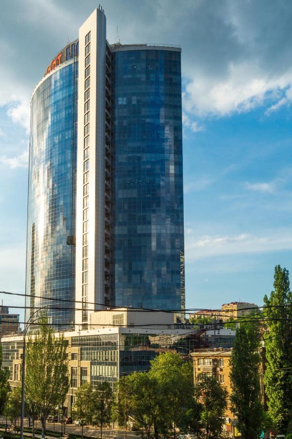 Бульвар Леси Украинки 10 كييف المظهر الخارجي الصورة